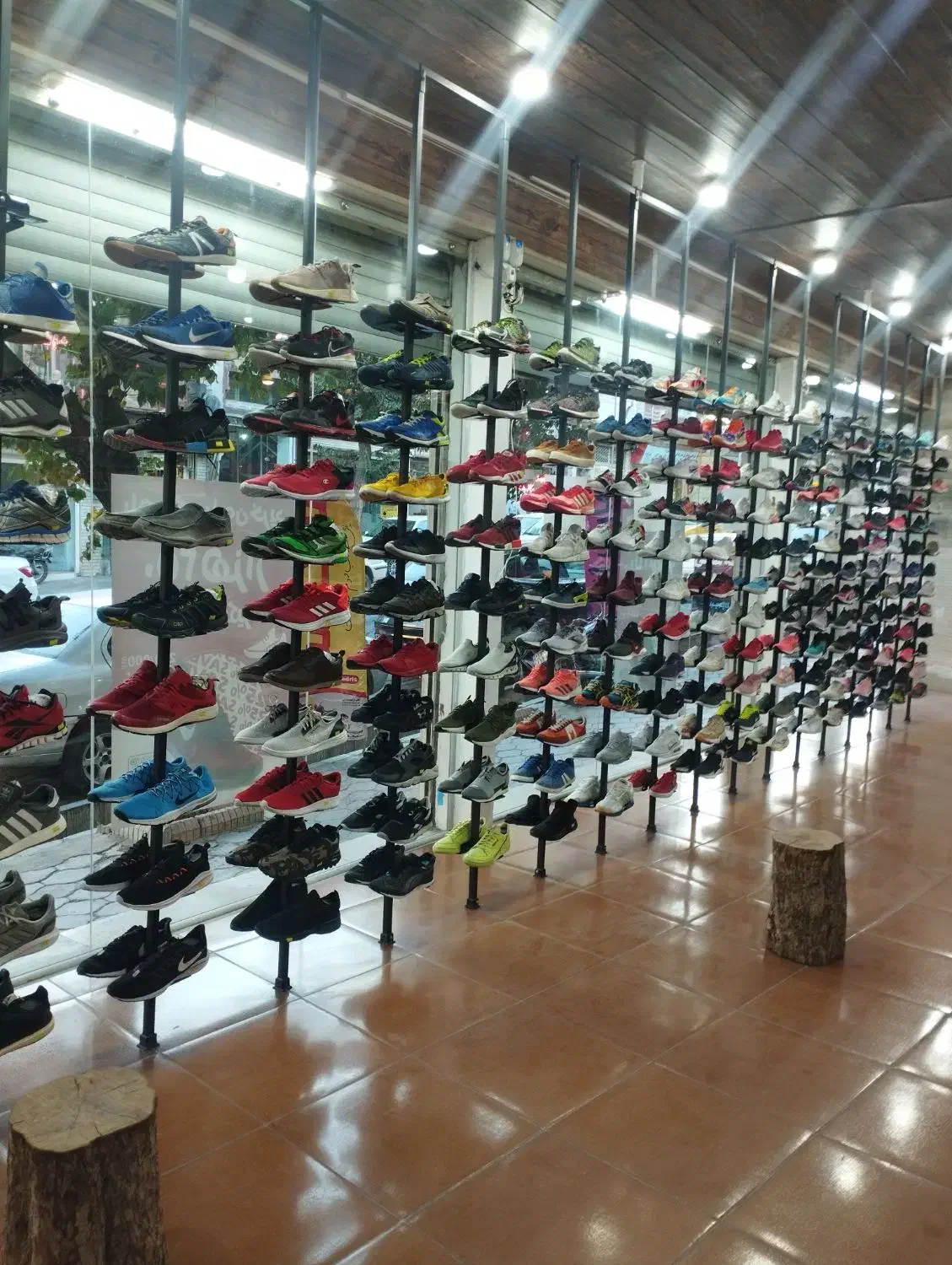 فروش عمد کفش تانکورا یا وا گذاری کل مغازه|کیف، کفش، کمربند|سقز, |دیوار