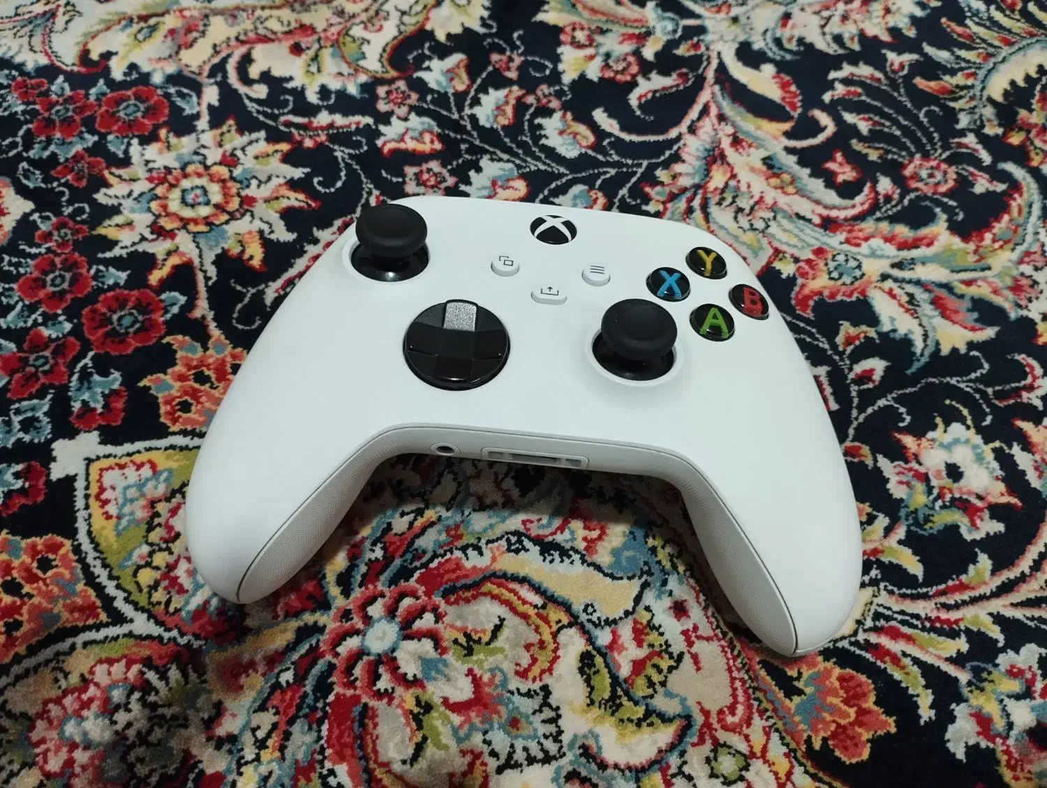 فروش یک دستگاه ایکس باکس سریS در حد آک|کنسول، بازی ویدئویی و آنلاین|رباطکریم, نصیرشهر|دیوار