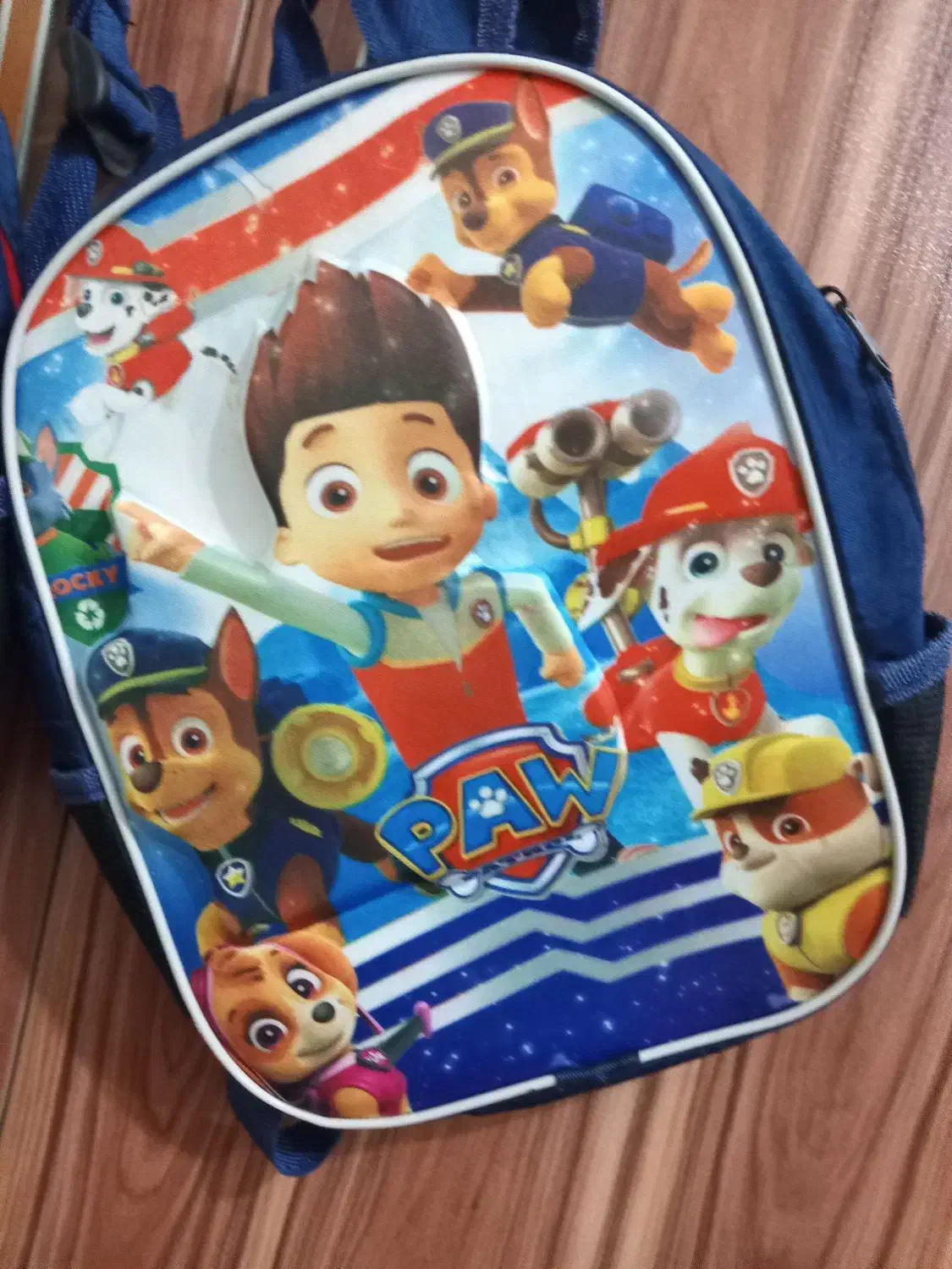 کولی بچگانه|کیف، کفش، کمربند|رشت, فلسطین|دیوار