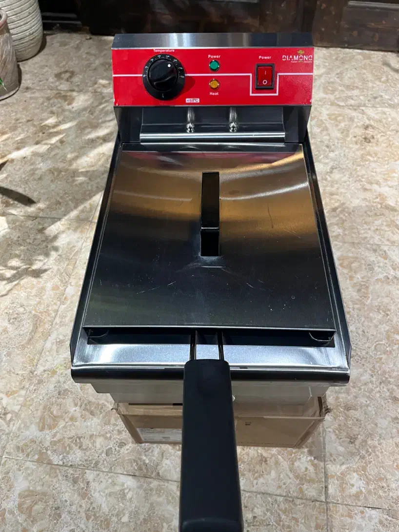 سرخ کن صنعتی ۱۰ لیتری  شیر تخلیه دار|کافی‌شاپ و رستوران|رامسر, |دیوار