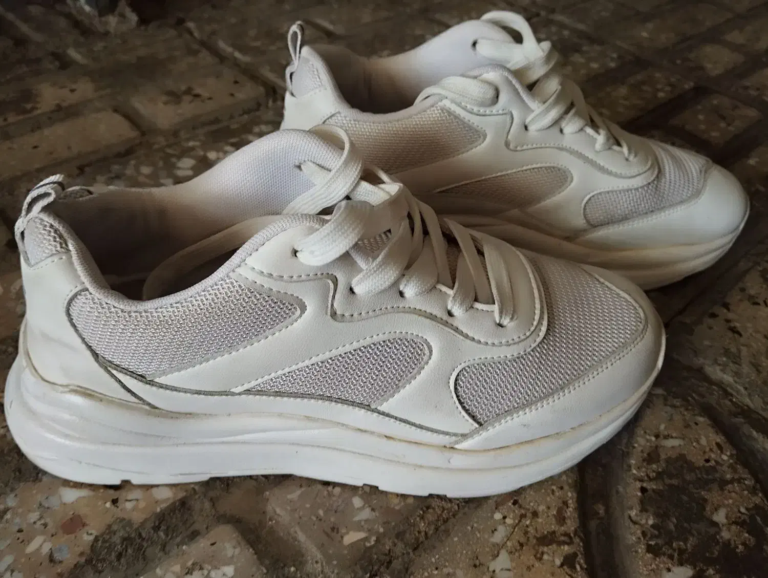 کفش  اسپرت زنانه|کیف، کفش، کمربند|سنندج, |دیوار