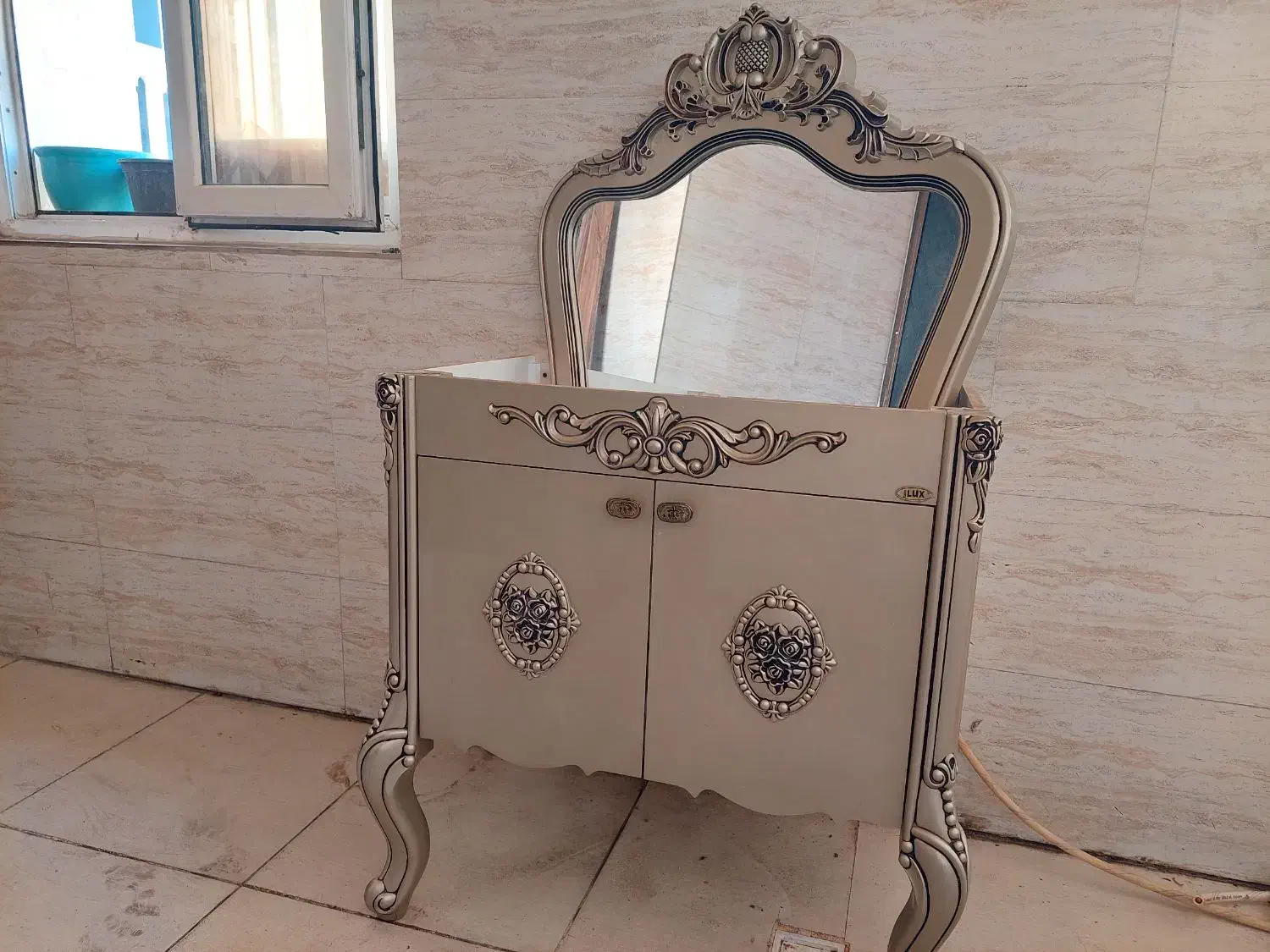 روشویی یو پی وی سی همراه با شیرو آیینه درحدنو|لوازم سرویس بهداشتی|اهواز, زیتون کارمندی|دیوار