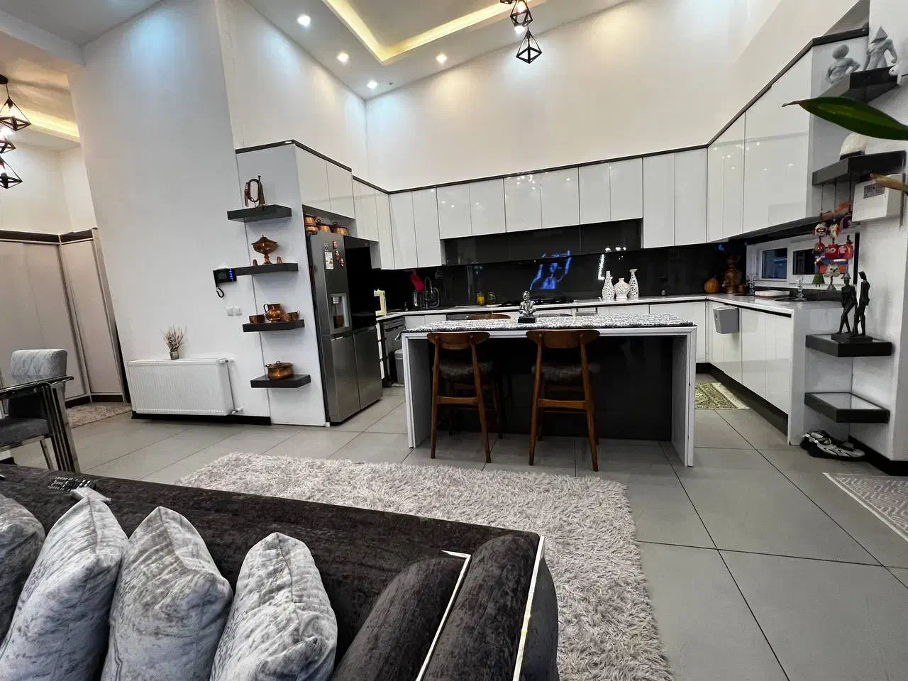 ۹۲متری سند تکبرگ،دوبر نورگیر،آسانسور و پارکینگ|فروش آپارتمان|ماهدشت, |دیوار