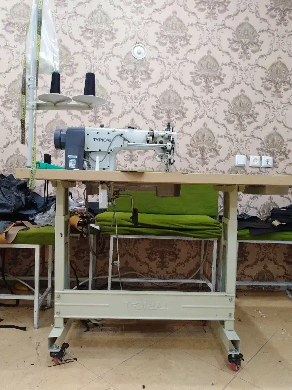 خیاط چرخکار کیف دوز ماهر/وردست راسته دوز/کارگرساده|استخدام صنعتی، فنی، مهندسی|مشهد, وحید|دیوار