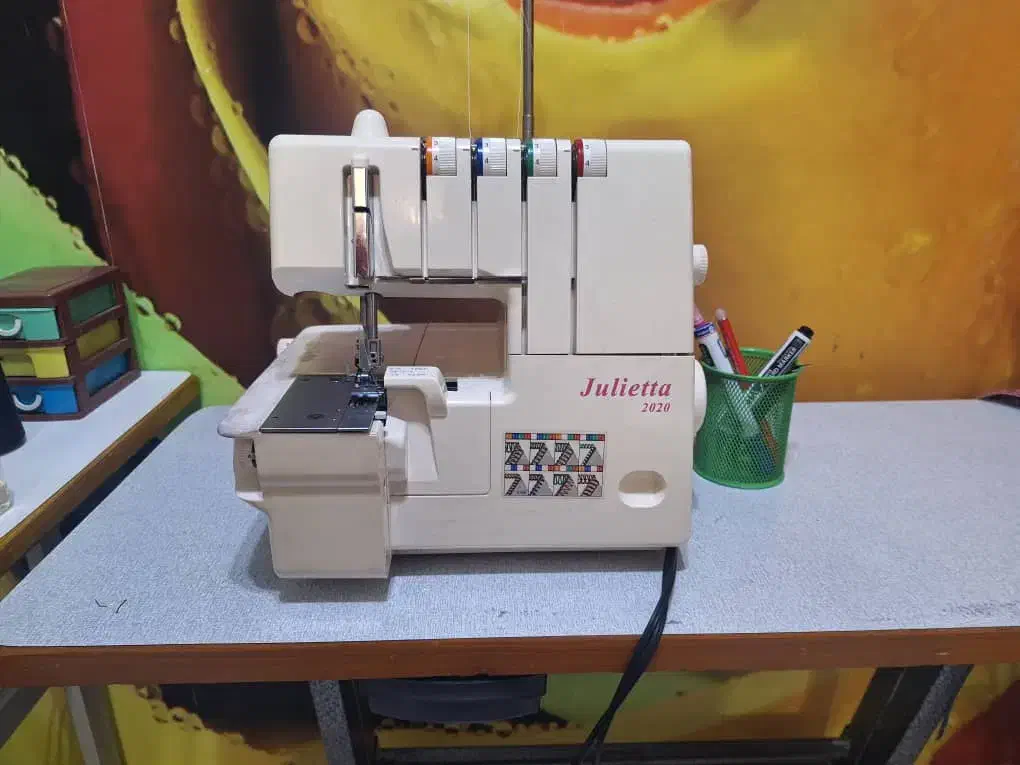 سلام سردوز ژولیتا ۲۰۲۰ ۴ نخه با پایه مخصوص|چرخ خیاطی و ریسندگی|اهواز, کیانپارس |دیوار