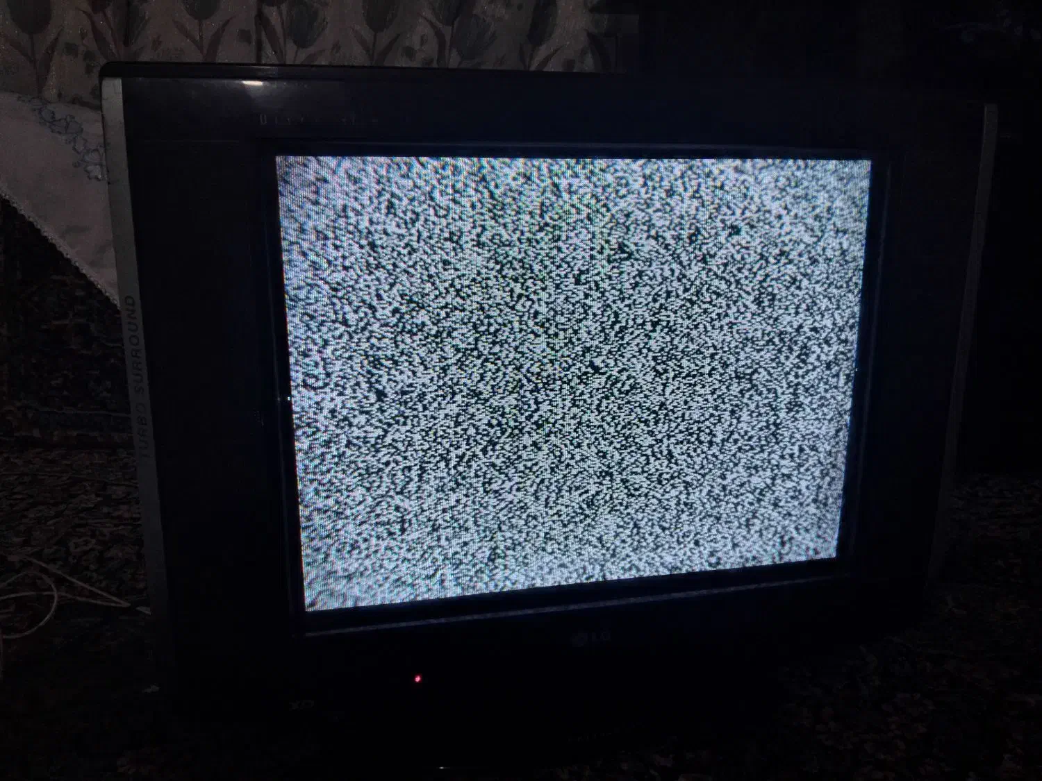 تلویزیون قدیمی الجی|تلویزیون و پروژکتور|کرمان, |دیوار