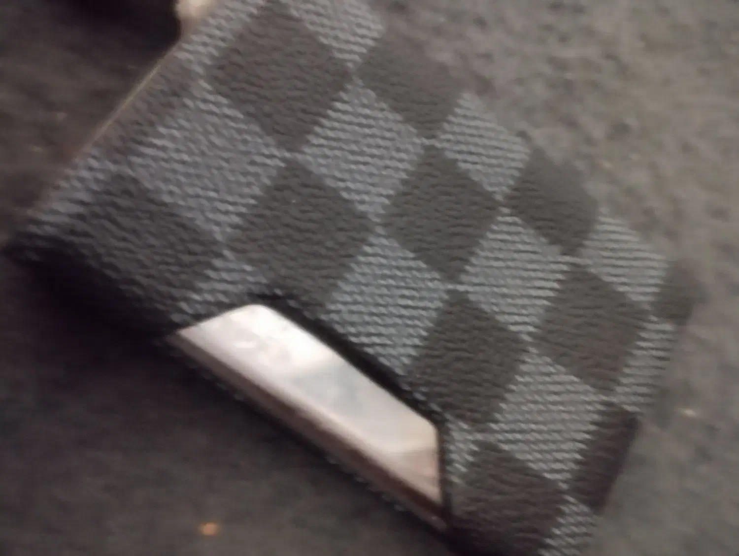 گمشده|اشیا|رفسنجان, |دیوار