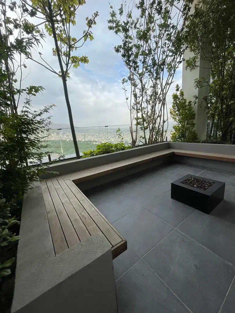 300 متر 3 خواب کلید نخورده زعفرانیه (( طبقه 11 ))