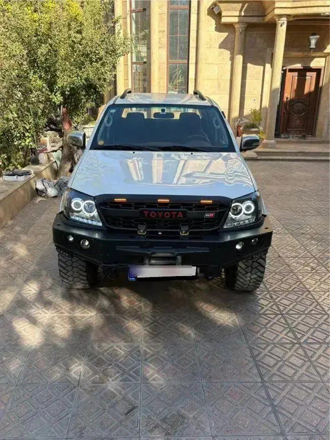 هایلوکس۲۰۱۰  اتوماتیک|خودرو سواری و وانت|تهران, آجودانیه|دیوار