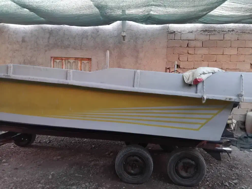 قایق ۲۵ فوت اطراف بندرکنگ|قایق و سایر وسایل نقلیه|خمیر, |دیوار