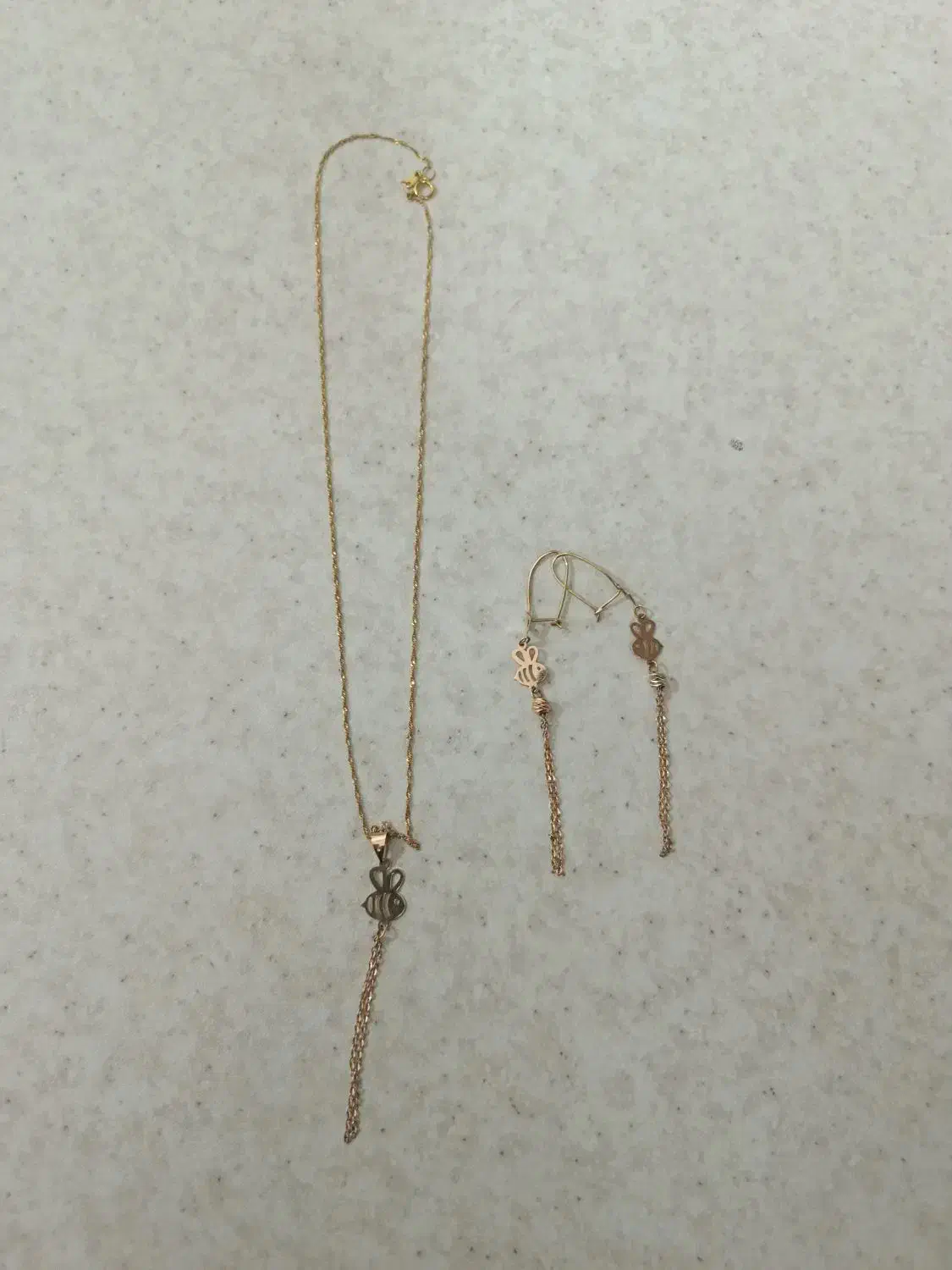 طلا|جواهرات|قم, چهل درخت‎|دیوار