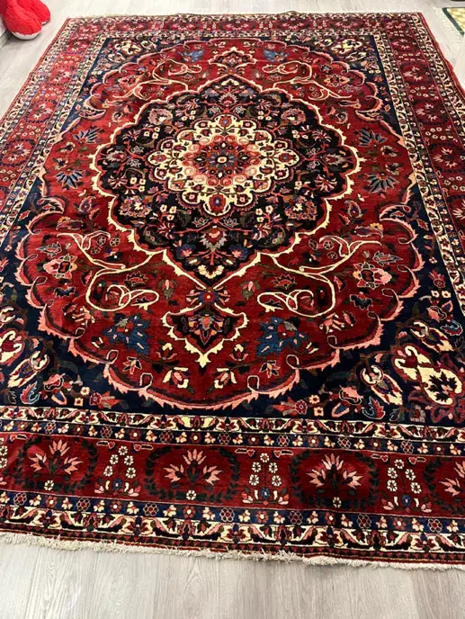 فرش دستبافت بختیار|فرش|عباس‌آباد, |دیوار