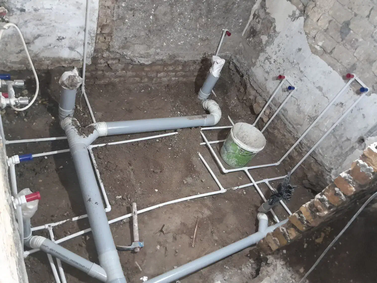 لوله کش اب و فاضلاب نصب تعمیر شیرالات ابگرمکن|خدمات پیشه و مهارت|قوچان, |دیوار