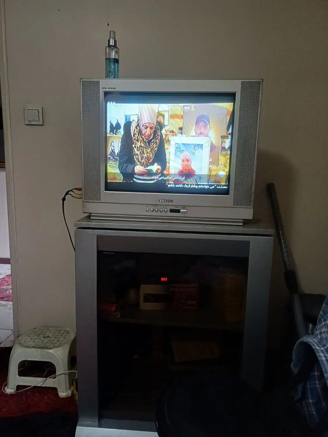 تلویزیون سامسونگ ۲۱،دستگاه دیجیتال همراه بامیز|تلویزیون و پروژکتور|تهران, آذری|دیوار