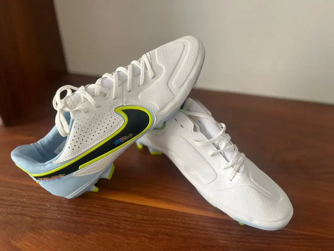 استوک فوتبال|تجهیزات ورزشی|تهران, جنت‌آباد مرکزی|دیوار