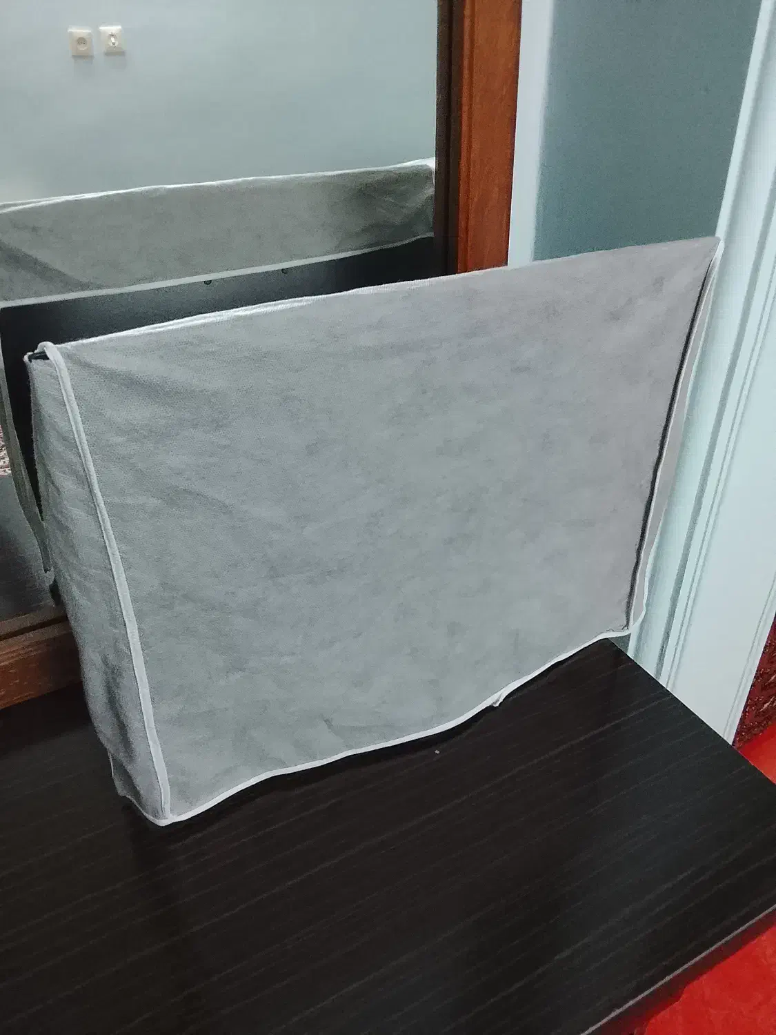 کامپیوتر به همراه میز و کیس و کیبورد|رایانه رومیزی|آمل, |دیوار