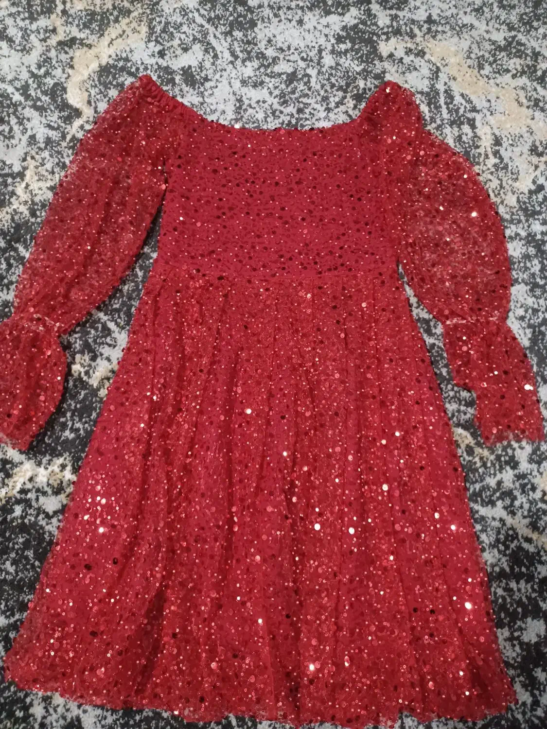 لباس مجلسی|لباس|آستارا, |دیوار