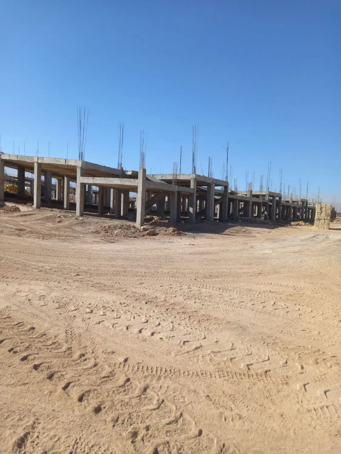 نیم طبقه|استخدام معماری، عمران و ساختمانی|یزد, |دیوار