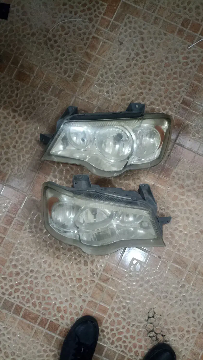 فروش چراغ جلو ۱۱۱|قطعات یدکی و لوازم جانبی|یزد, |دیوار