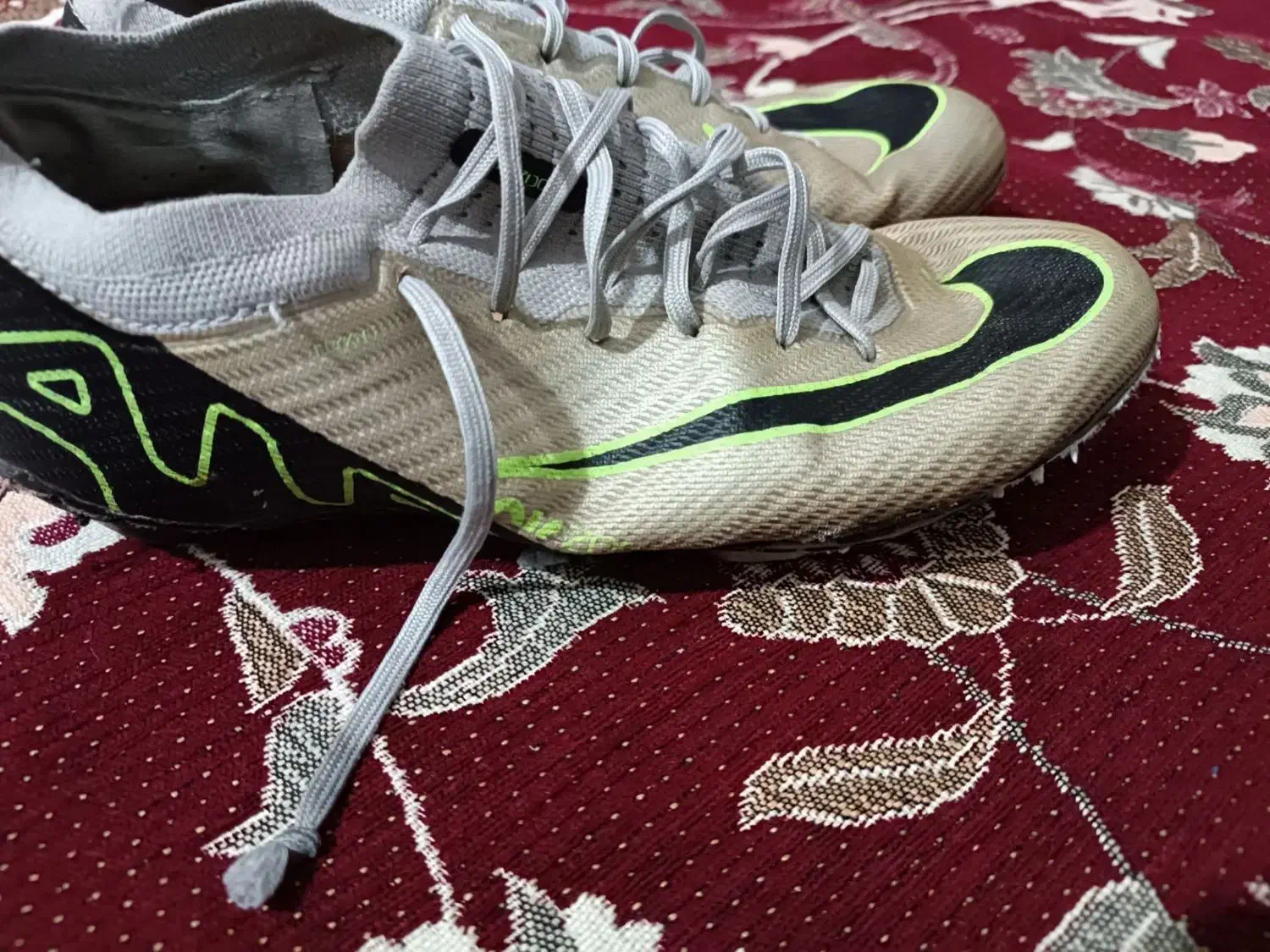 کفش فوتبال چمنی سایز ۴۲|کیف، کفش، کمربند|نقده, |دیوار