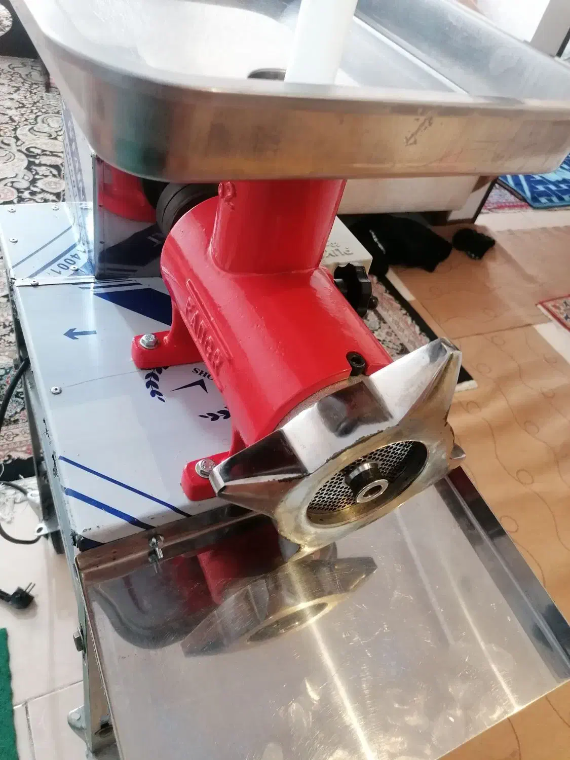 چرخ گوشت صنعتی ۳۲ فجر|کافی‌شاپ و رستوران|فولادشهر, مسکن مهر فولادشهر|دیوار