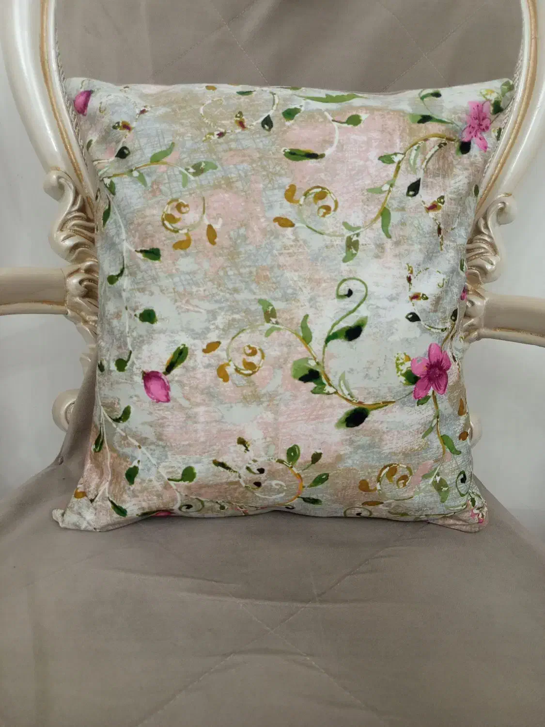 پشتی مبل|پشتی|اردبیل, |دیوار