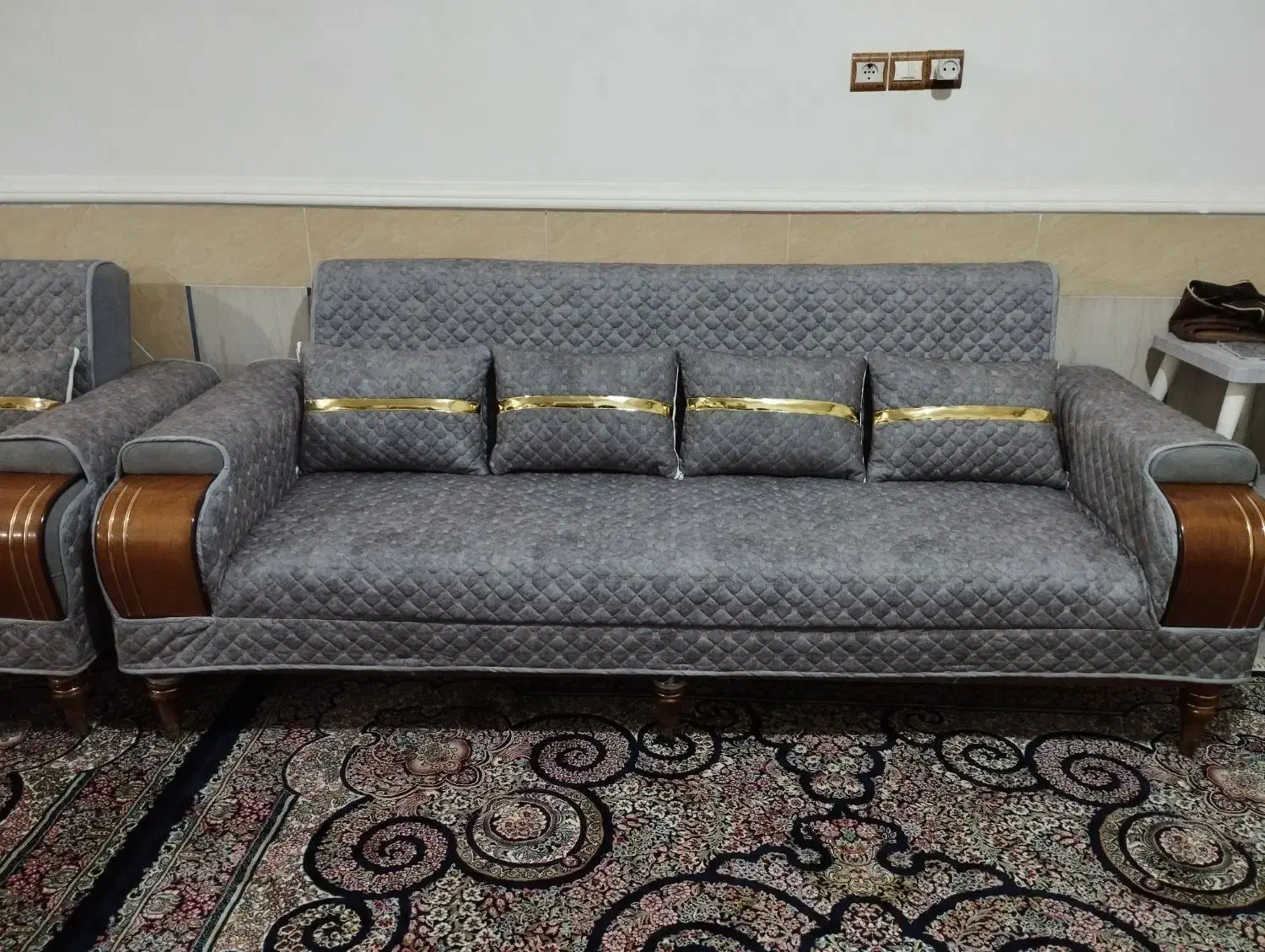 خیاط کاورمبل هستم|مبلمان خانگی و میز عسلی|بیرجند, |دیوار