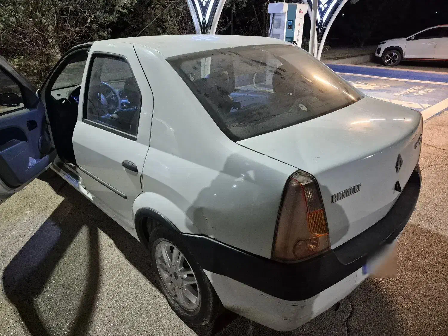 ال۹۰ E2 مدل ۹۱|خودرو سواری و وانت|اصفهان, آبشار|دیوار