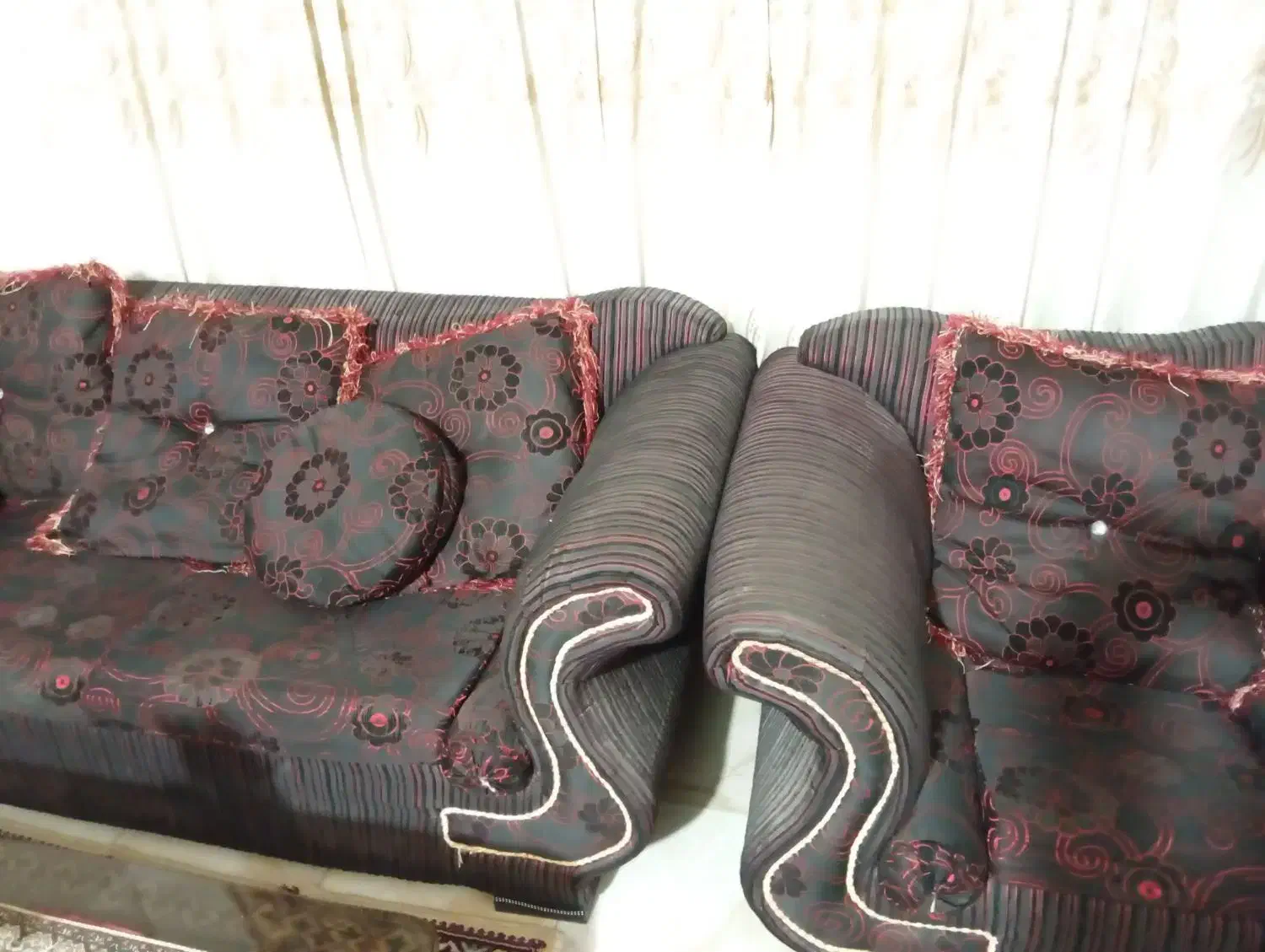 مبل قدیمی|مبلمان خانگی و میز عسلی|زاویه, |دیوار