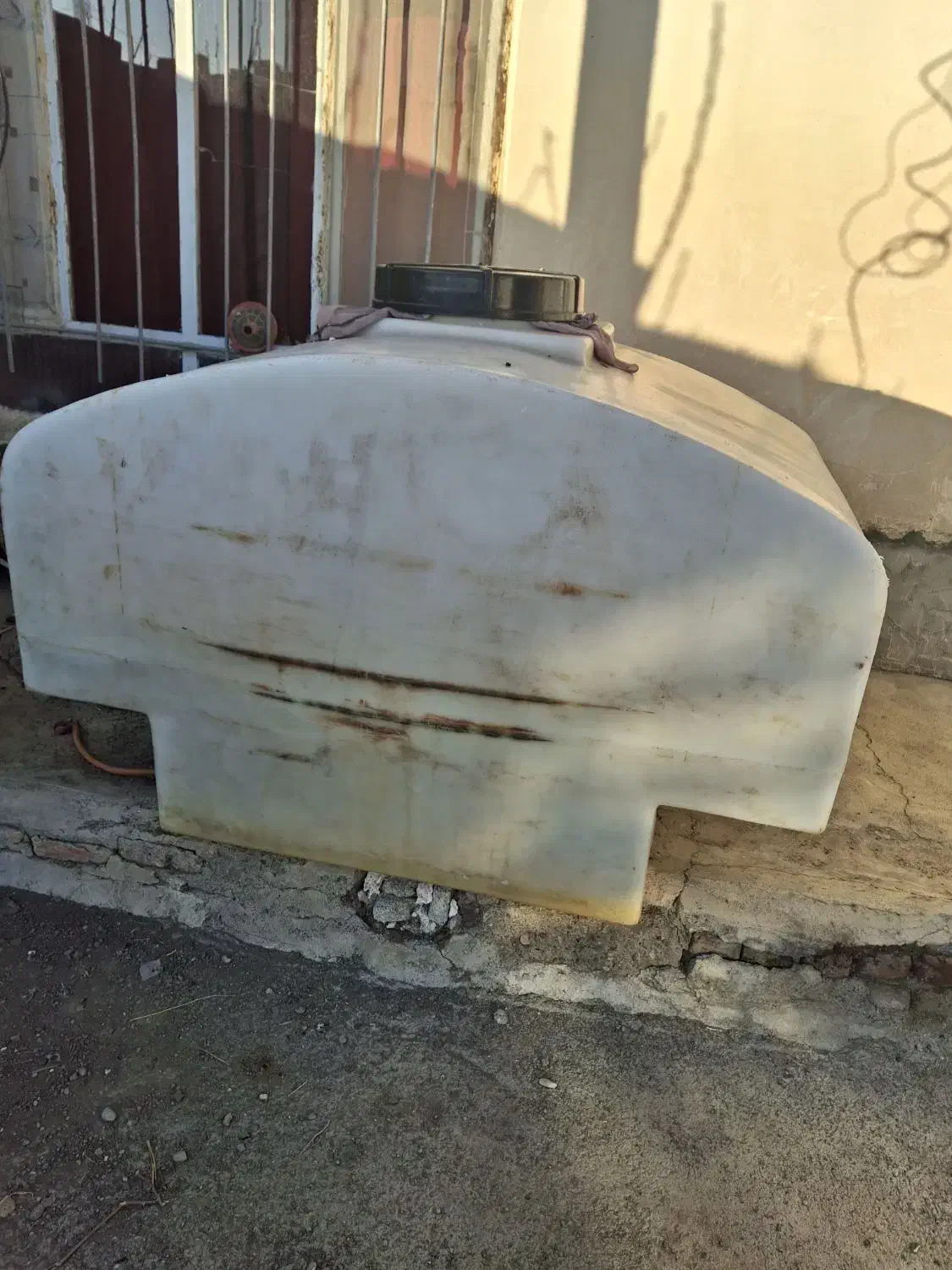 سمپاش پشت نیسان|ماشین‌آلات صنعتی|نقده, |دیوار