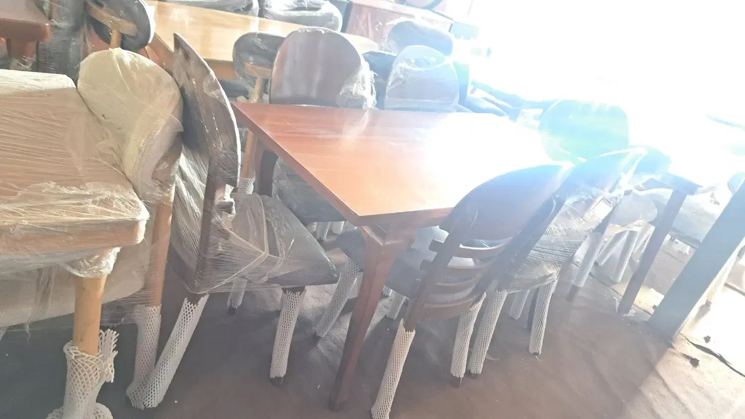 ۶نفره نهارخوری پشت چوب کف پارچه|میز و صندلی غذاخوری|رشت, کوی حسینی|دیوار