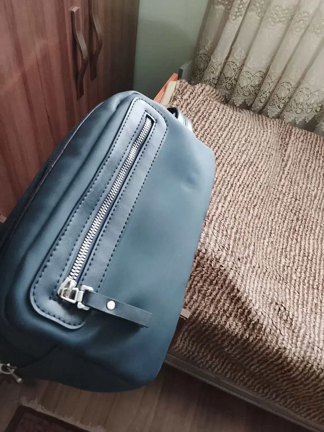 دو عدد کیف|کیف، کفش، کمربند|تبریز, |دیوار