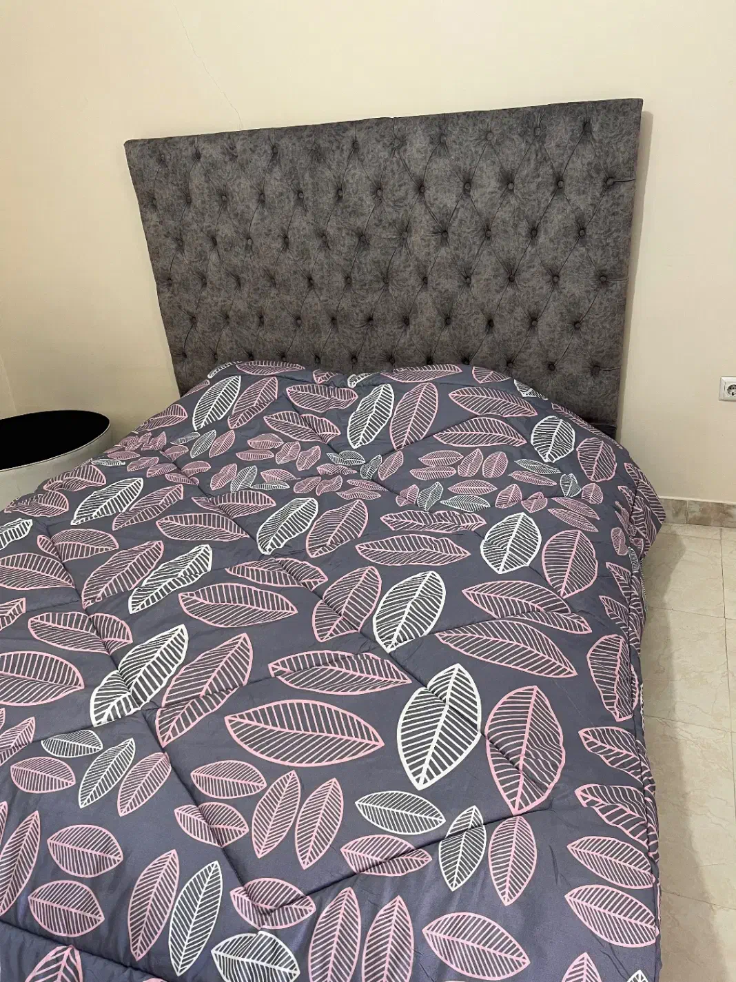 تخت|تخت و سرویس خواب|ساوه, |دیوار