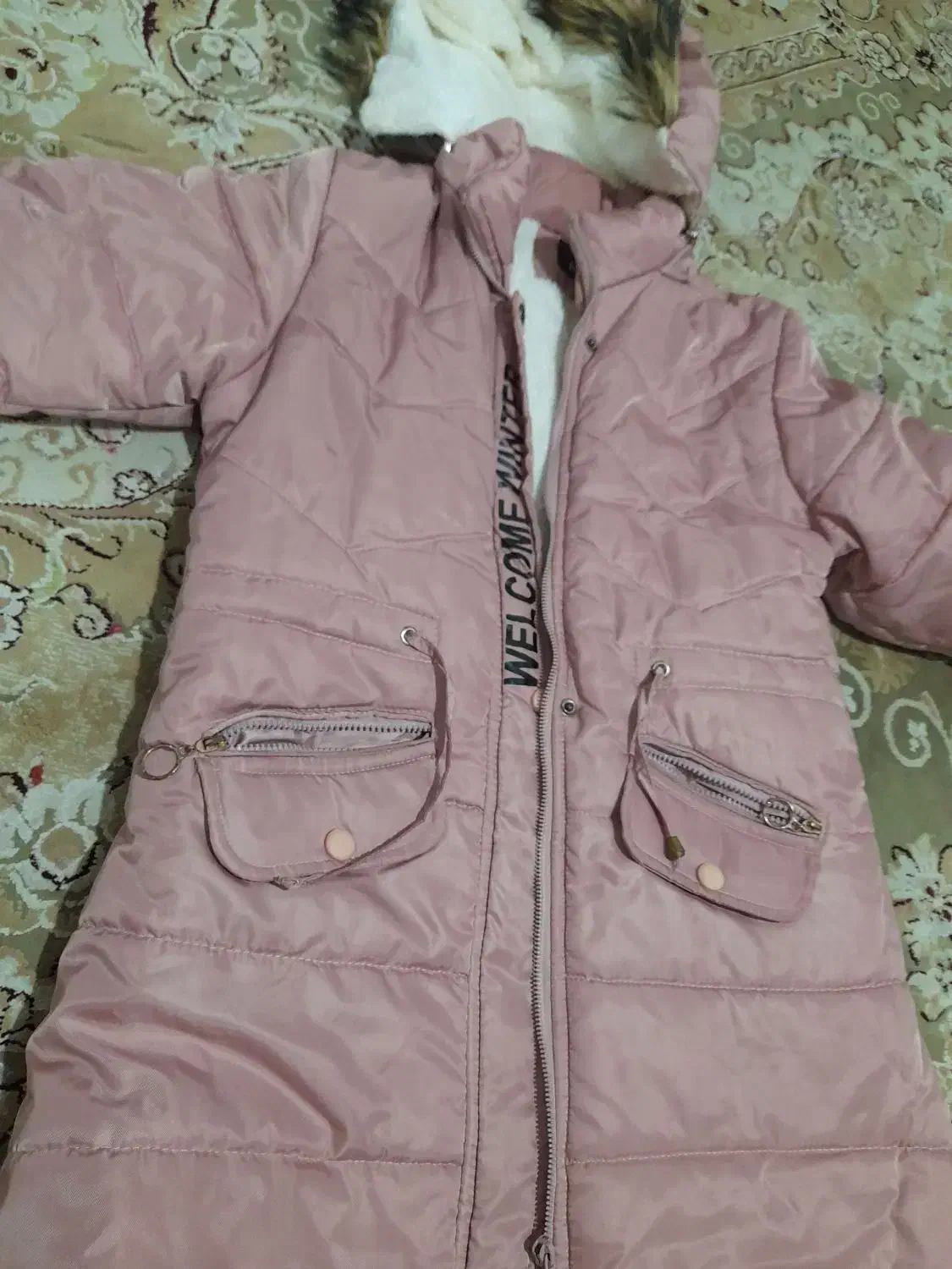 کاپشن نو جنس خوب اندازه ۶ تا ۸ سال میشه|لباس|گنبد کاووس, |دیوار