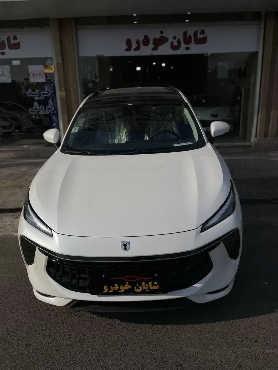 لاماری سفید و مشکی ۴۰۴ /نقد و اقساط /تحویل آنی|خودرو سواری و وانت|کرج, مهرویلا جنوبی|دیوار