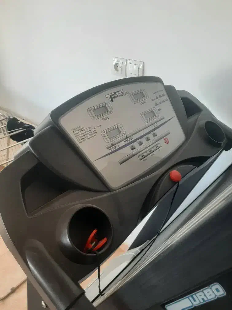 فروش دستگاه تردمیل سالم در حد|تجهیزات ورزشی|آستارا, |دیوار