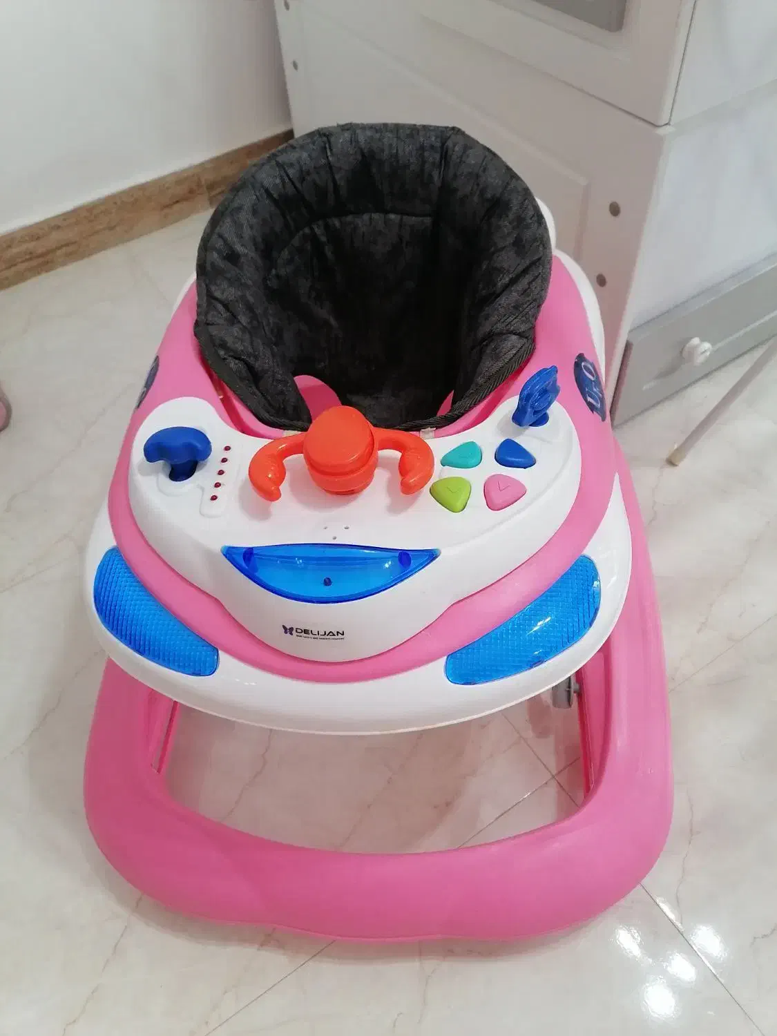 روروئک کاملا سالم|اسباب و اثاث بچه|رشت, معلم|دیوار