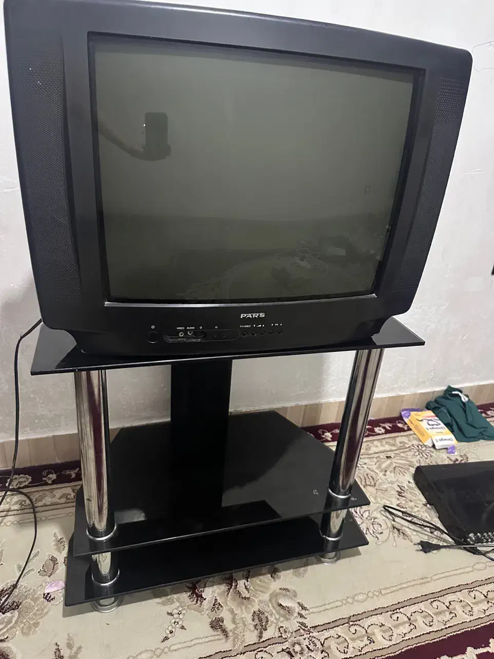 تلویزیون و زیر تلویزیونی ۲۱اینچ|تلویزیون و پروژکتور|کرمانشاه, |دیوار