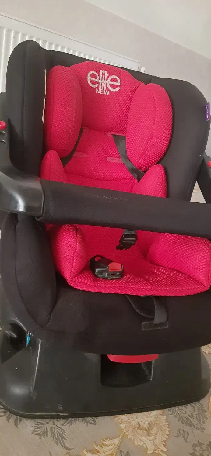 صندلی کودک مارک دلیجان|تخت و صندلی بچه|ابهر, |دیوار