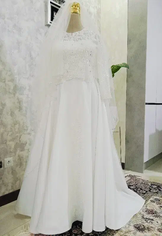 لباس عروس بالاتنه گیپور سنگ دوری شده سایز ۴۴|لباس|اسلام‌شهر, مطهری|دیوار