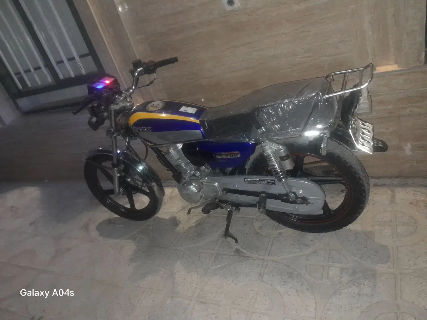 ۲۰۰پرواز|موتورسیکلت|بروجرد, |دیوار