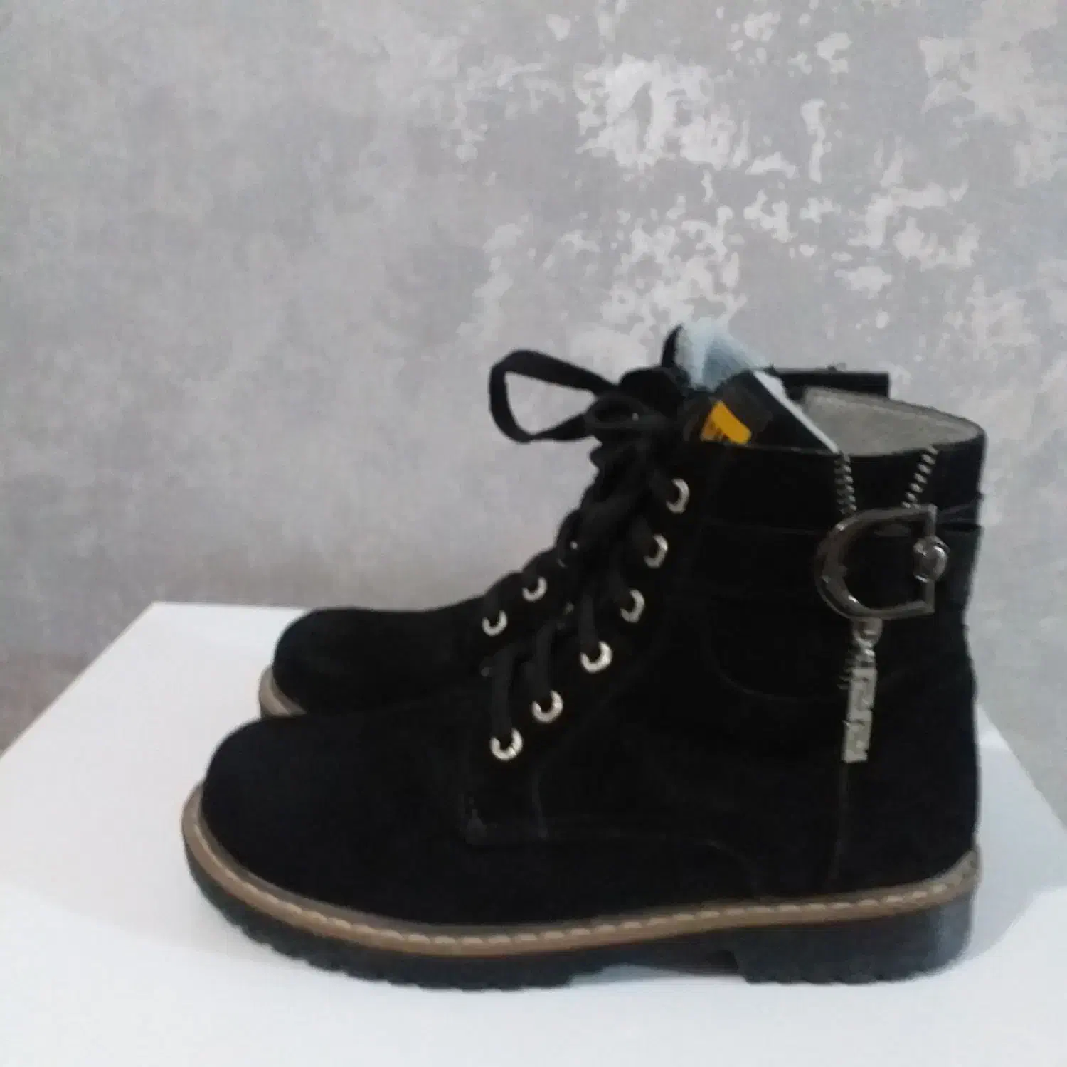 نیم بوت جیر از برند cat تبریز|کیف، کفش، کمربند|دورود, |دیوار