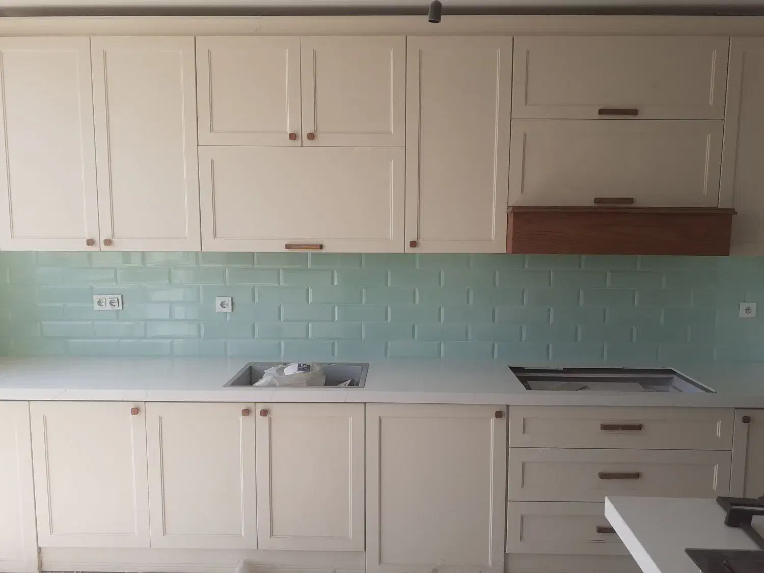 بازسازی تخریب کاشی کارکاشی کاری کاشیکار سرامیک|خدمات پیشه و مهارت|تهران, ستارخان|دیوار