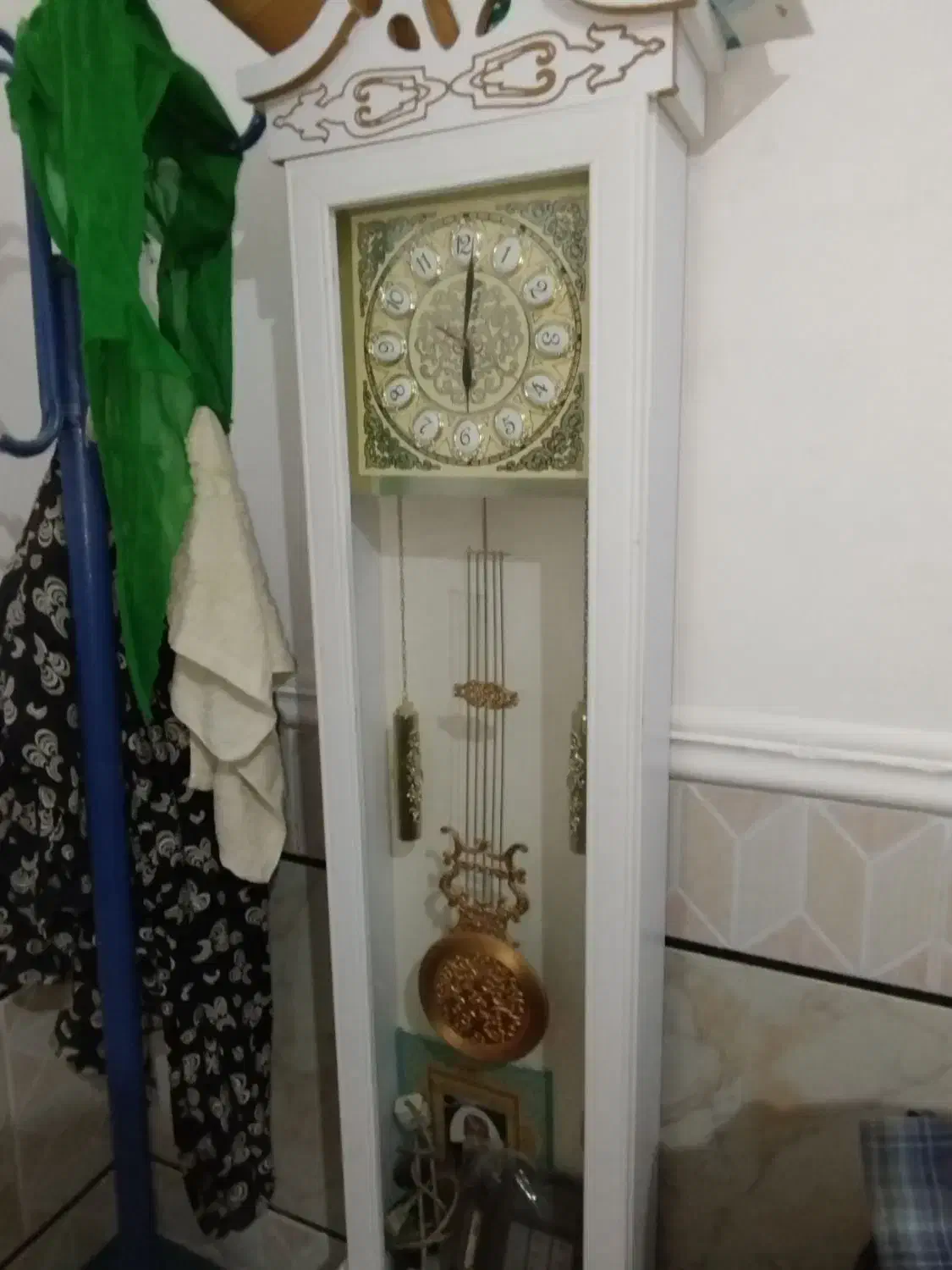 ساعت سالم و نو|ساعت|زابل, |دیوار