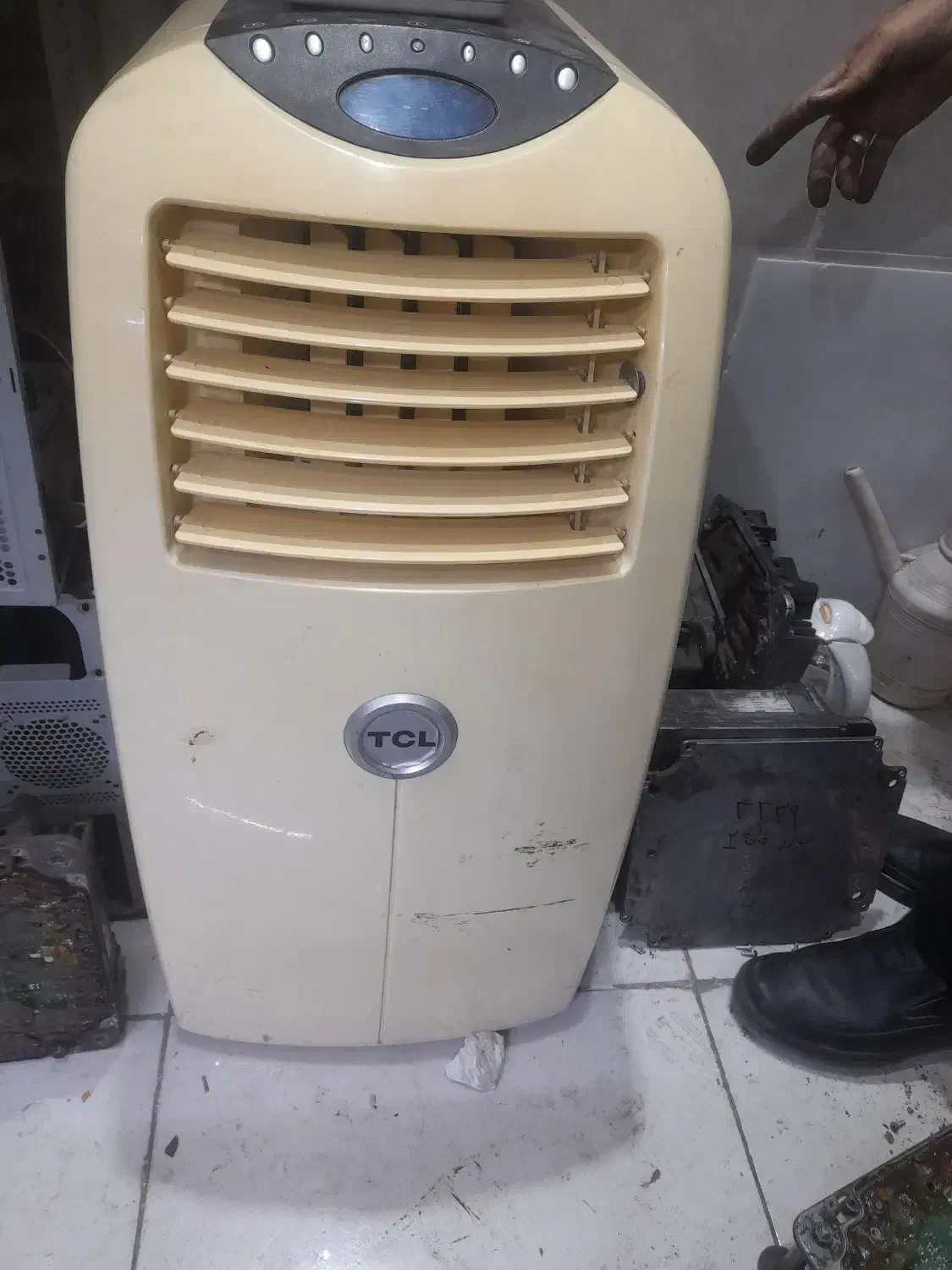 کولر پرتابل گرمایش وسرمایش سالم بدون ایراد|کولر گازی و فن‌کوئل|مشهد, ثامن|دیوار