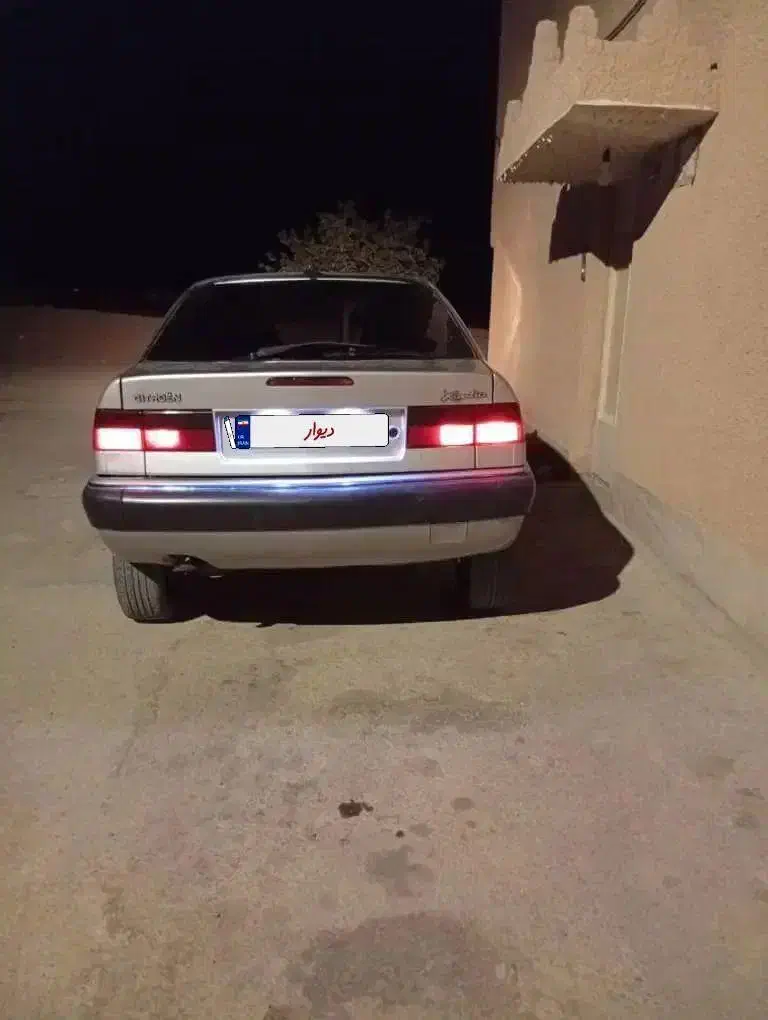 زانتیا ۸۳نقره ای|خودرو سواری و وانت|اصفهان, باغ فدک|دیوار