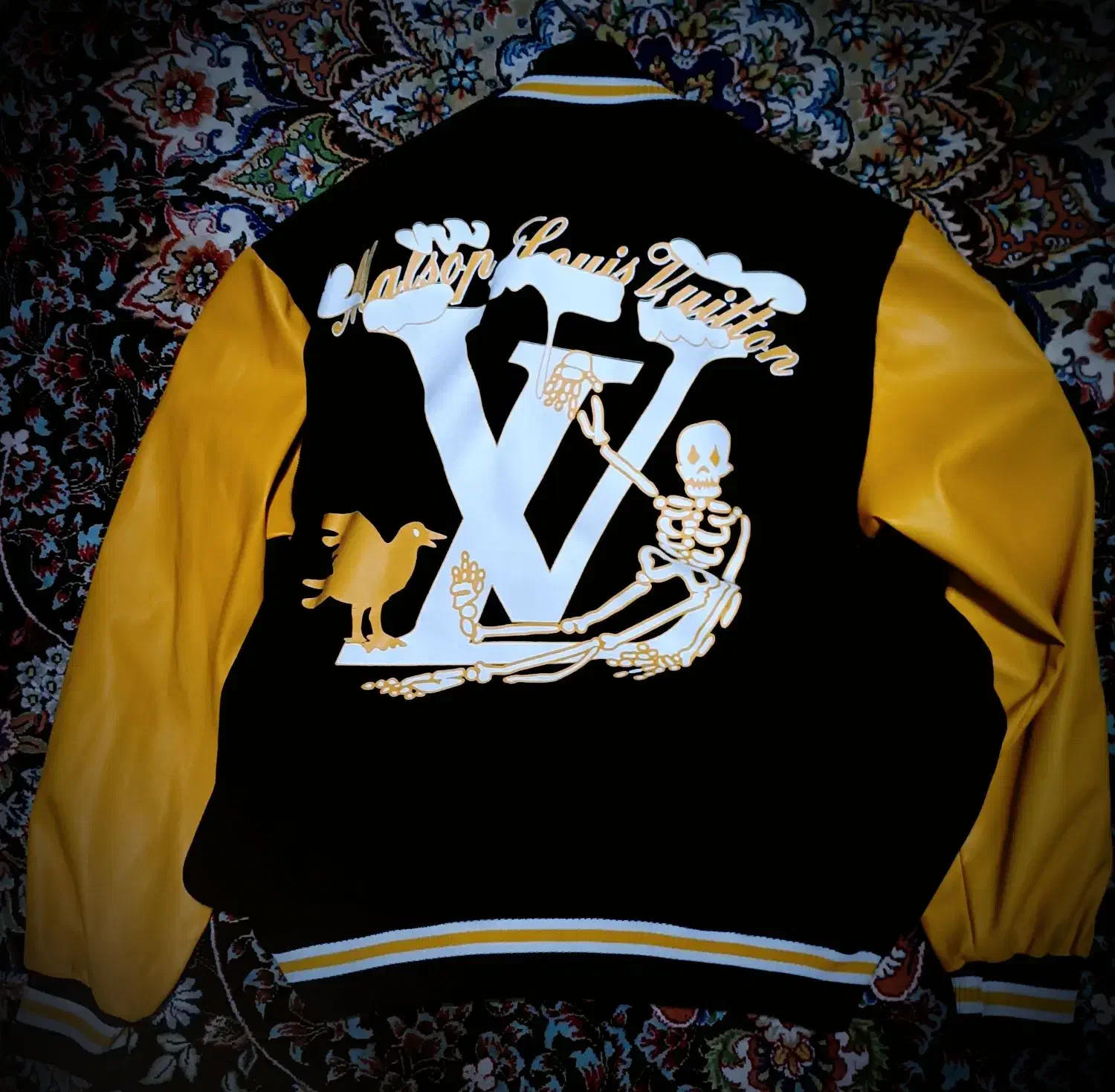 کاپشن بسکتبالی دورس مخمل کاپشن بیسبالی|لباس|مشهد, حسابی جنوبی (شهرک غرب)|دیوار