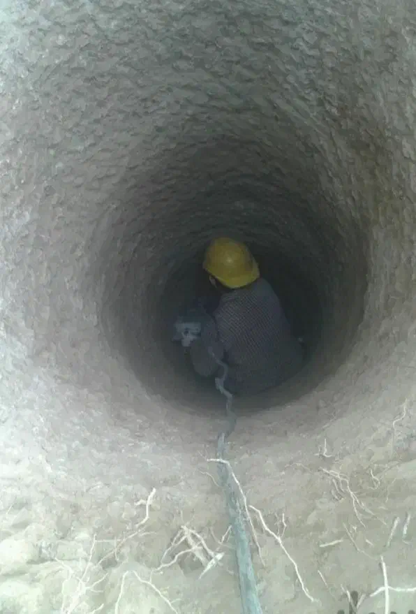 حفر انواع چاهای آب وفاظلاب..|خدمات پیشه و مهارت|بیجار, |دیوار