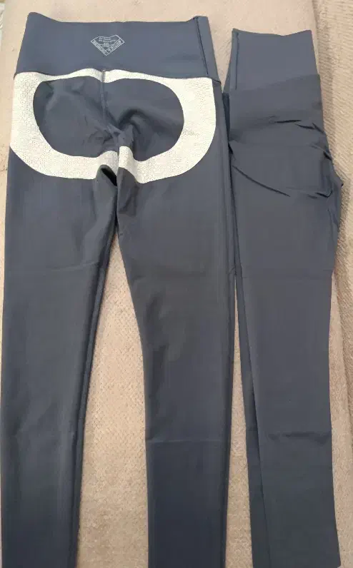 لگ باربی کمر گنی تو کرکی|لباس|تهران, نیروی هوایی (پیروزی)|دیوار