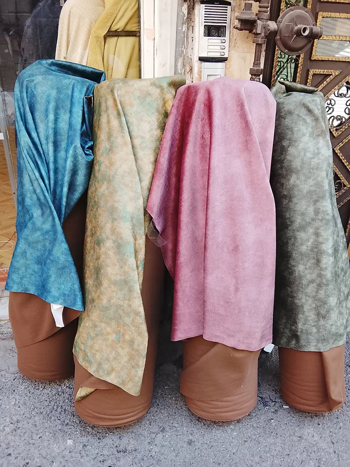 فروش عمده پارچه مبلی چینی وارداتی قیمت تولیدی|عمدهفروشی|تهران, عبدلآباد|دیوار